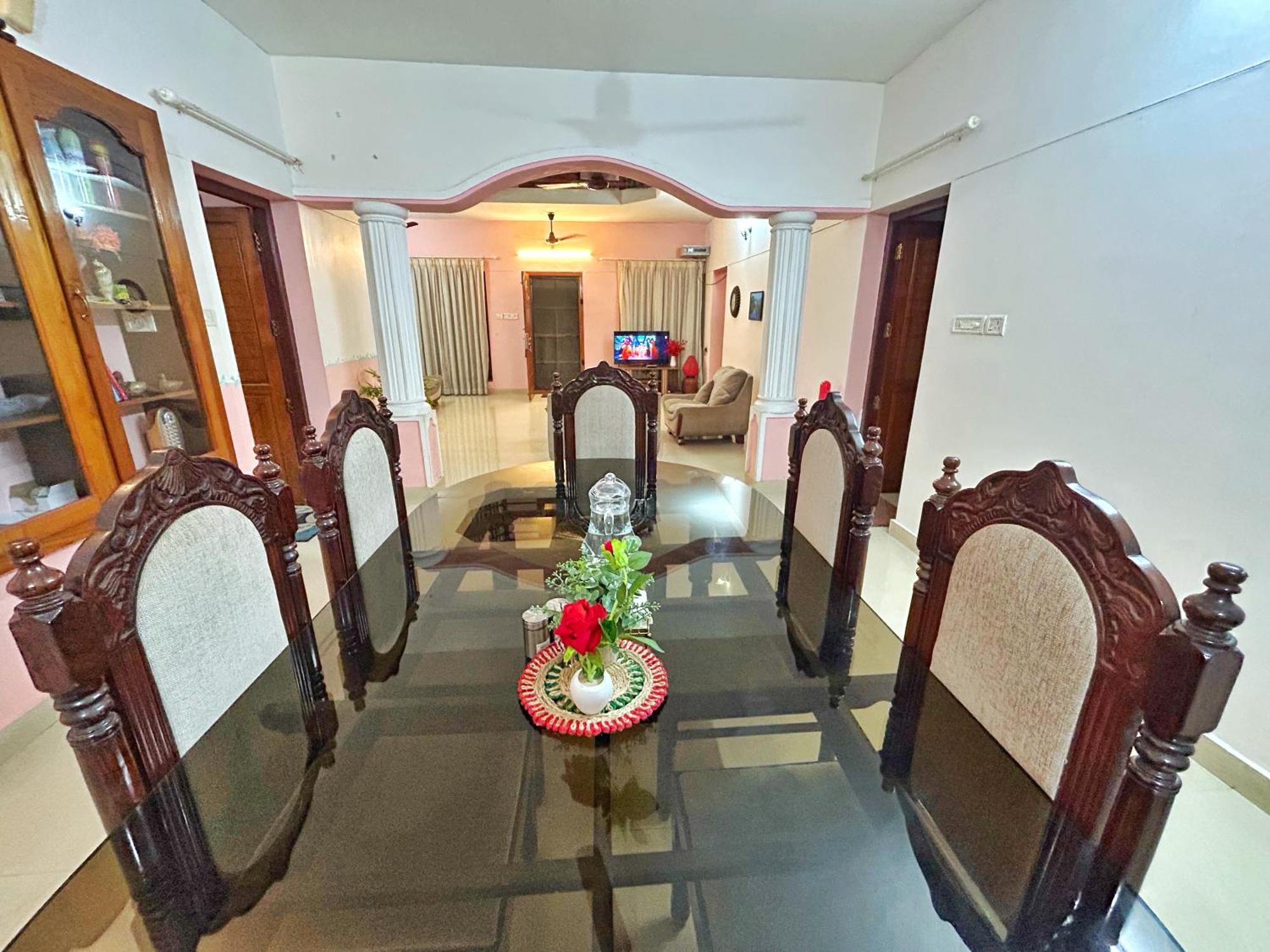 La Casa Trivandrum 4 Bhk Ac Luxury Villa At City Centre, Just 6 Kms To Airport Thiruvananthapuram ภายนอก รูปภาพ