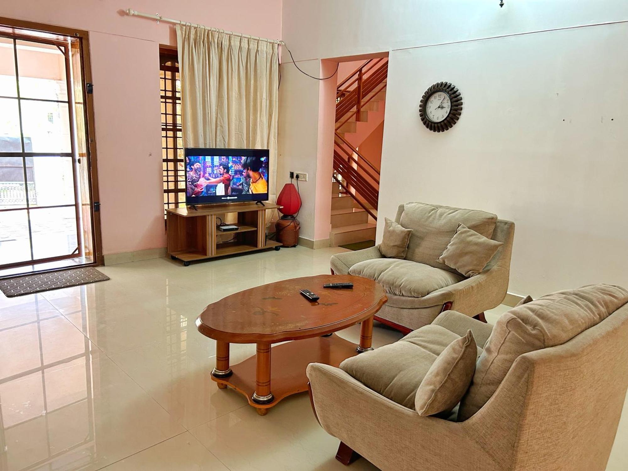 La Casa Trivandrum 4 Bhk Ac Luxury Villa At City Centre, Just 6 Kms To Airport Thiruvananthapuram ภายนอก รูปภาพ