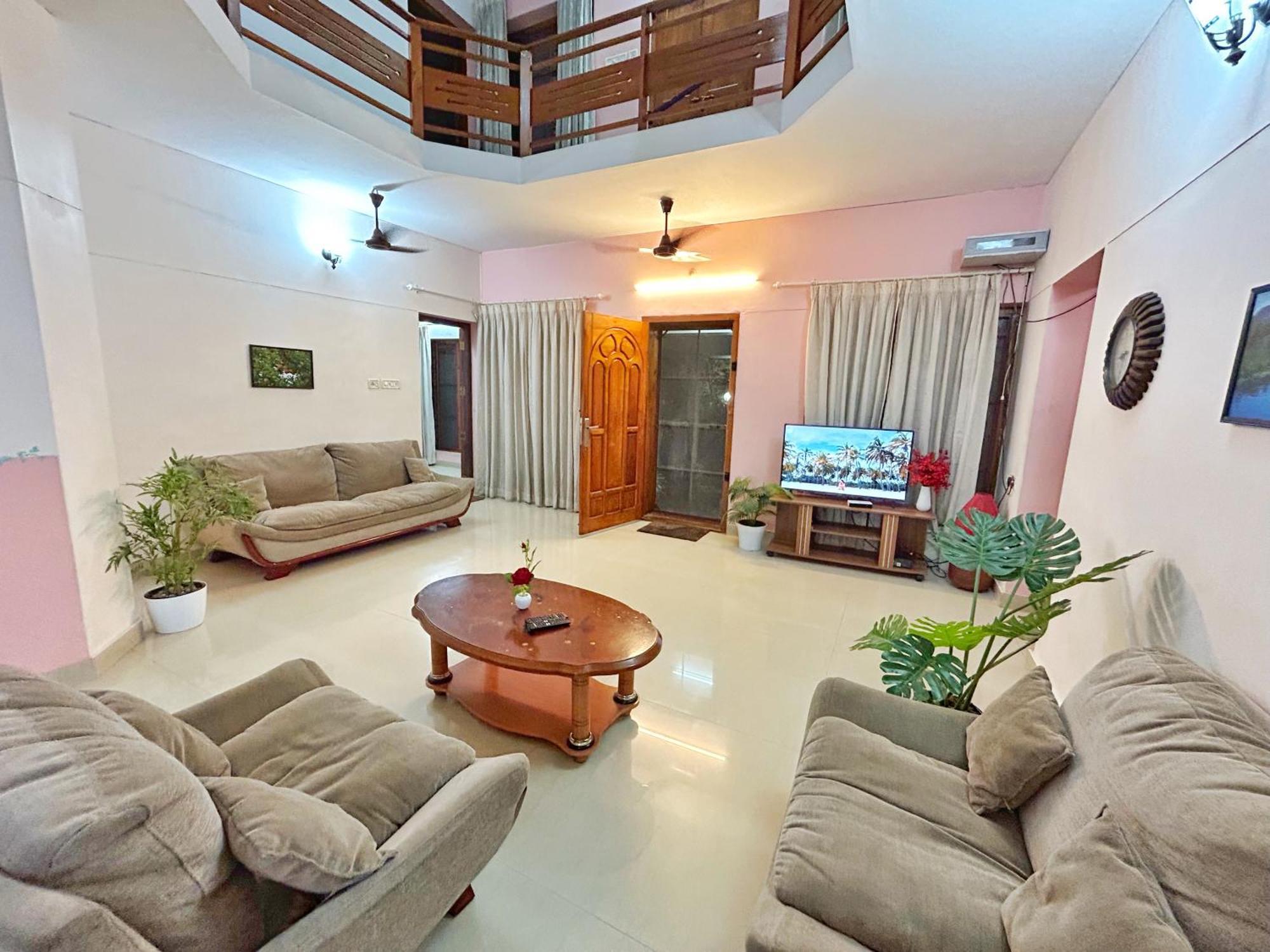 La Casa Trivandrum 4 Bhk Ac Luxury Villa At City Centre, Just 6 Kms To Airport Thiruvananthapuram ภายนอก รูปภาพ